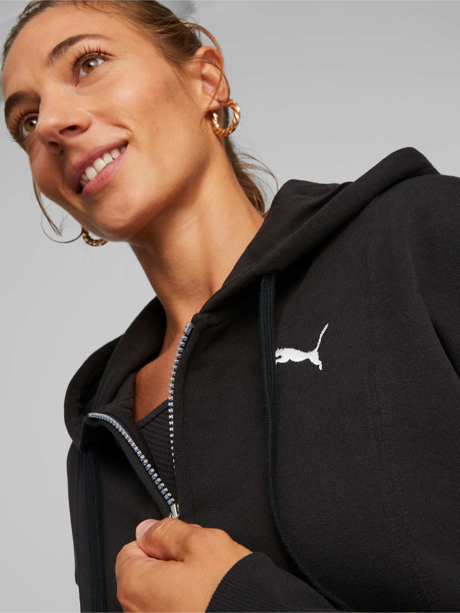 PUMA Суитшърт HER