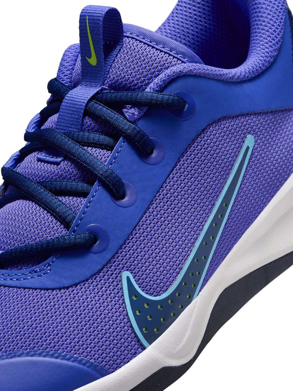 NIKE Обувки OMNI MULTI-COURT GS