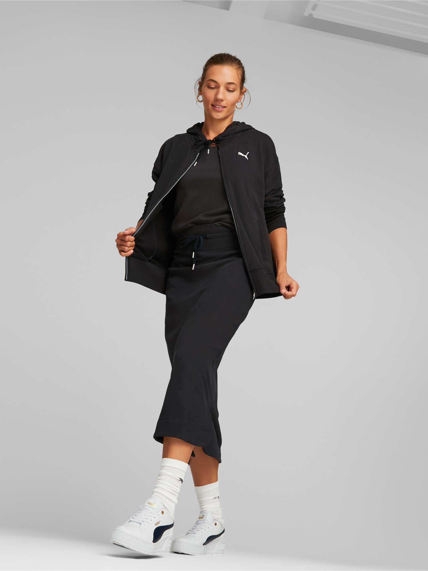 PUMA Суитшърт HER