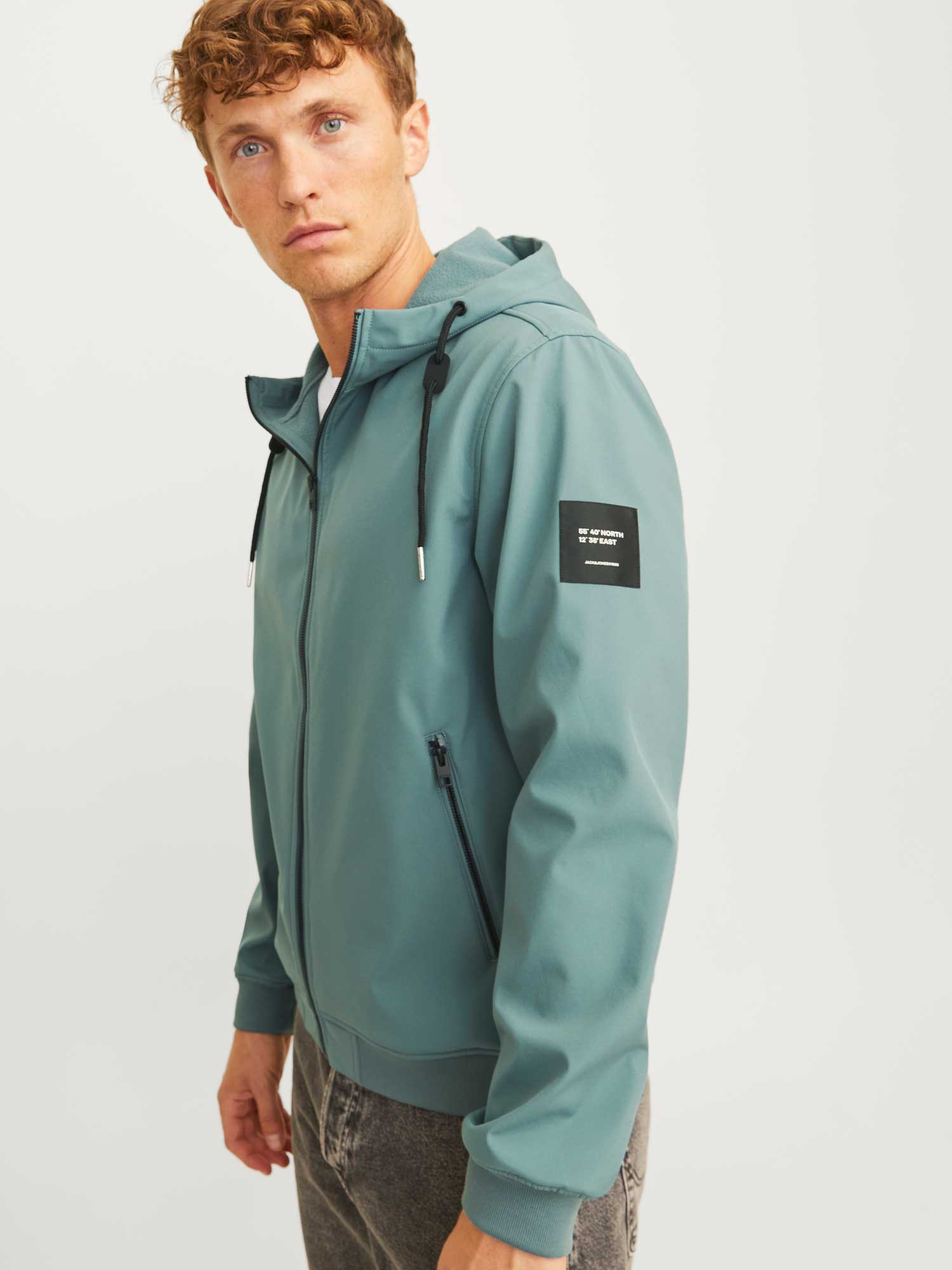 JACK & JONES Яке JJEBASIC SOFTSHELL HOOD NOOS