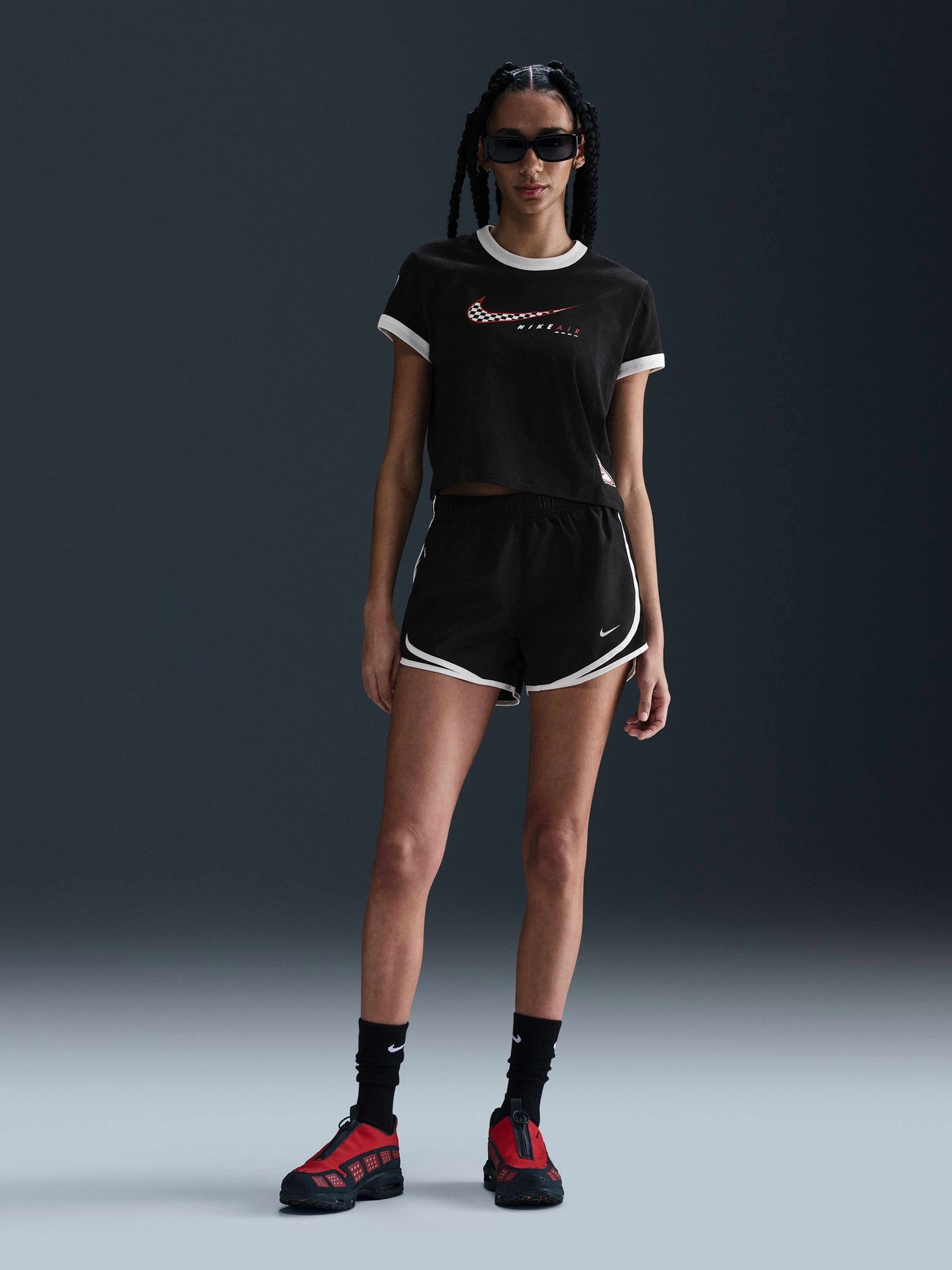 NIKE Тениска W NSW CLUB SS TEE MOTO RGR