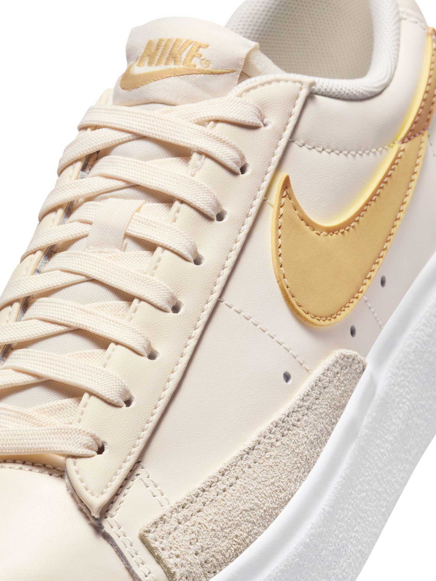 NIKE Обувки W BLAZER LOW PLATFORM