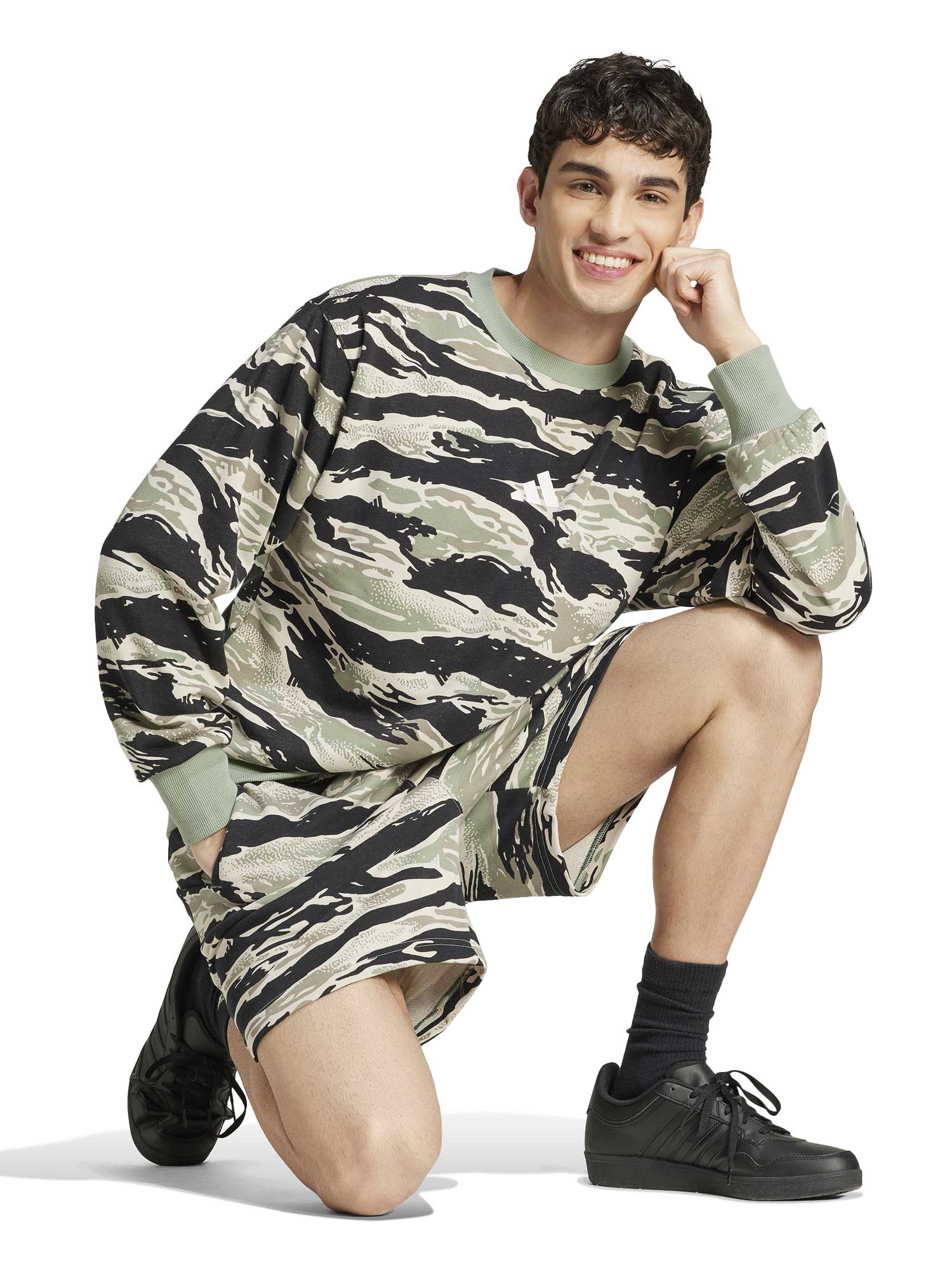 ADIDAS SPORTSWEAR Къси панталони Seasonal Essentials Camo Shorts