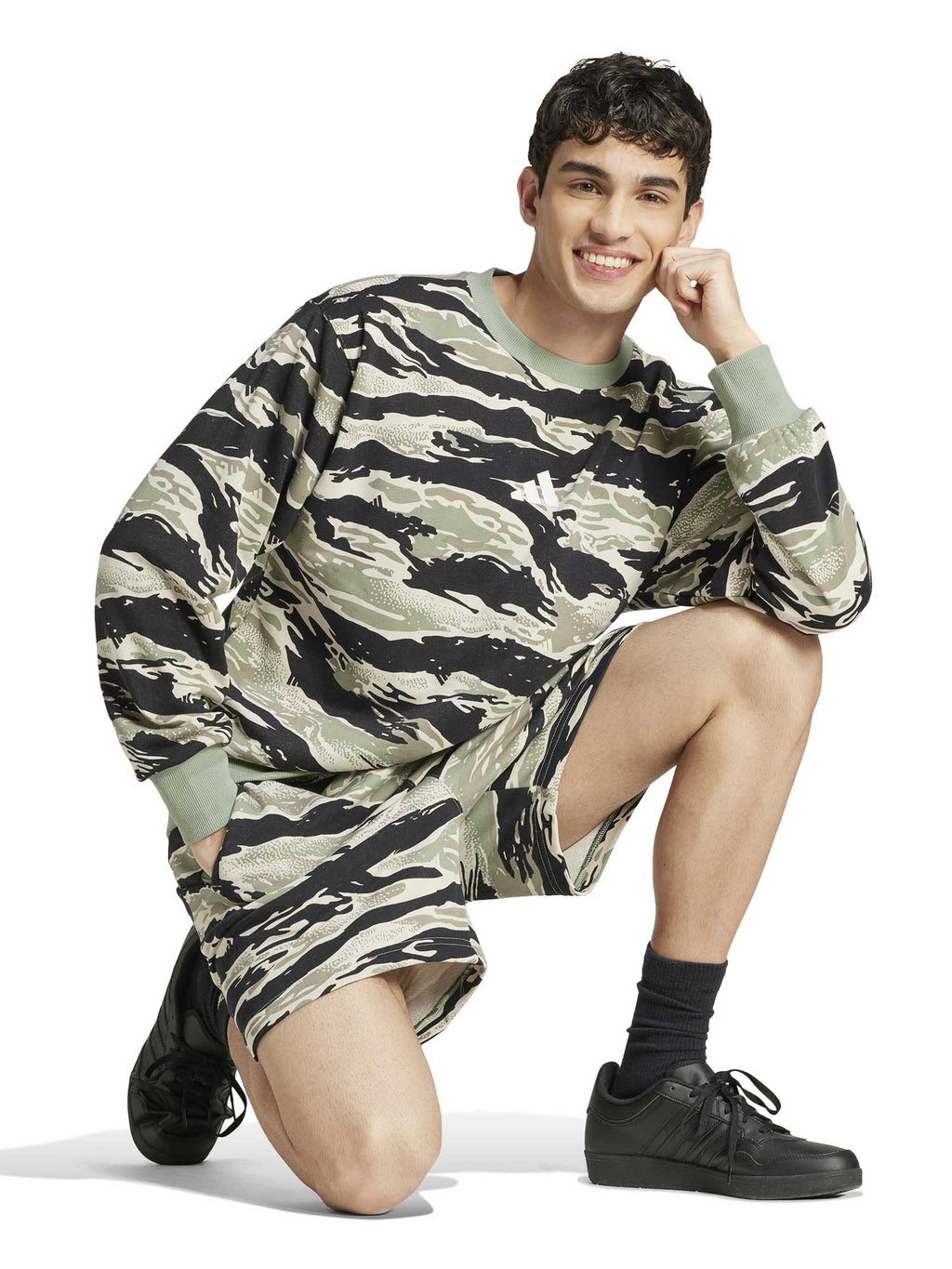 ADIDAS SPORTSWEAR Къси панталони Seasonal Essentials Camo Shorts