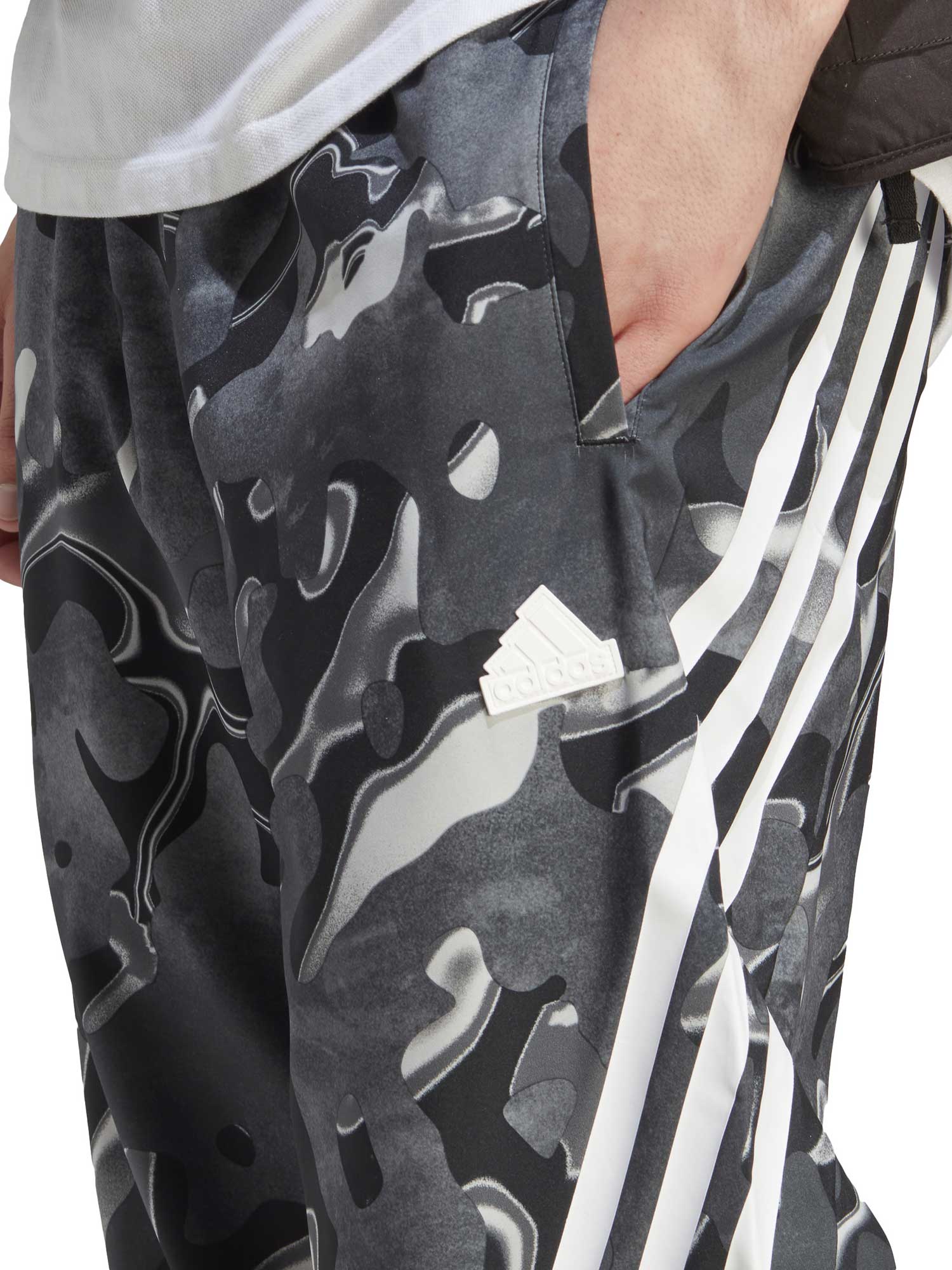 ADIDAS SPORTSWEAR Спортно долнище Future Icons Allover Print