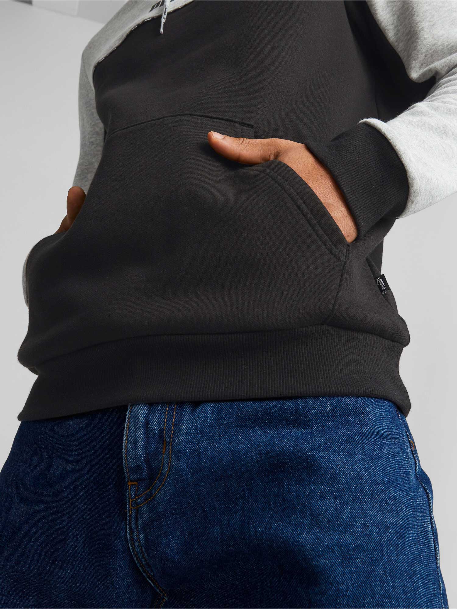 PUMA Суитшърт ESS BLOCK x TAPE Hoodie FL