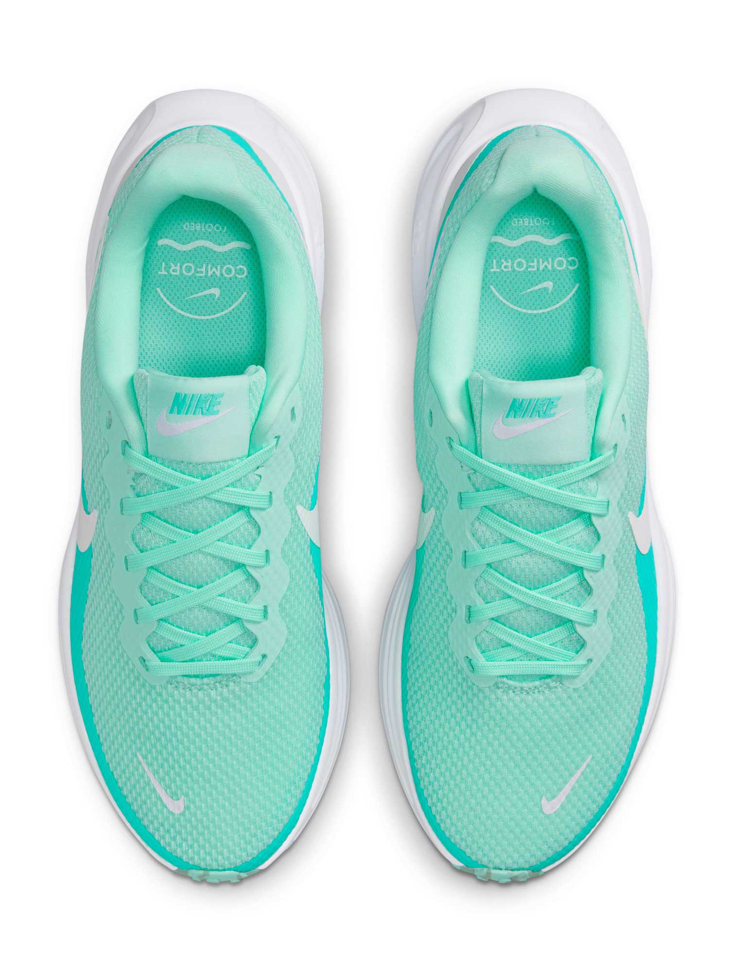 NIKE Обувки W REVOLUTION 8