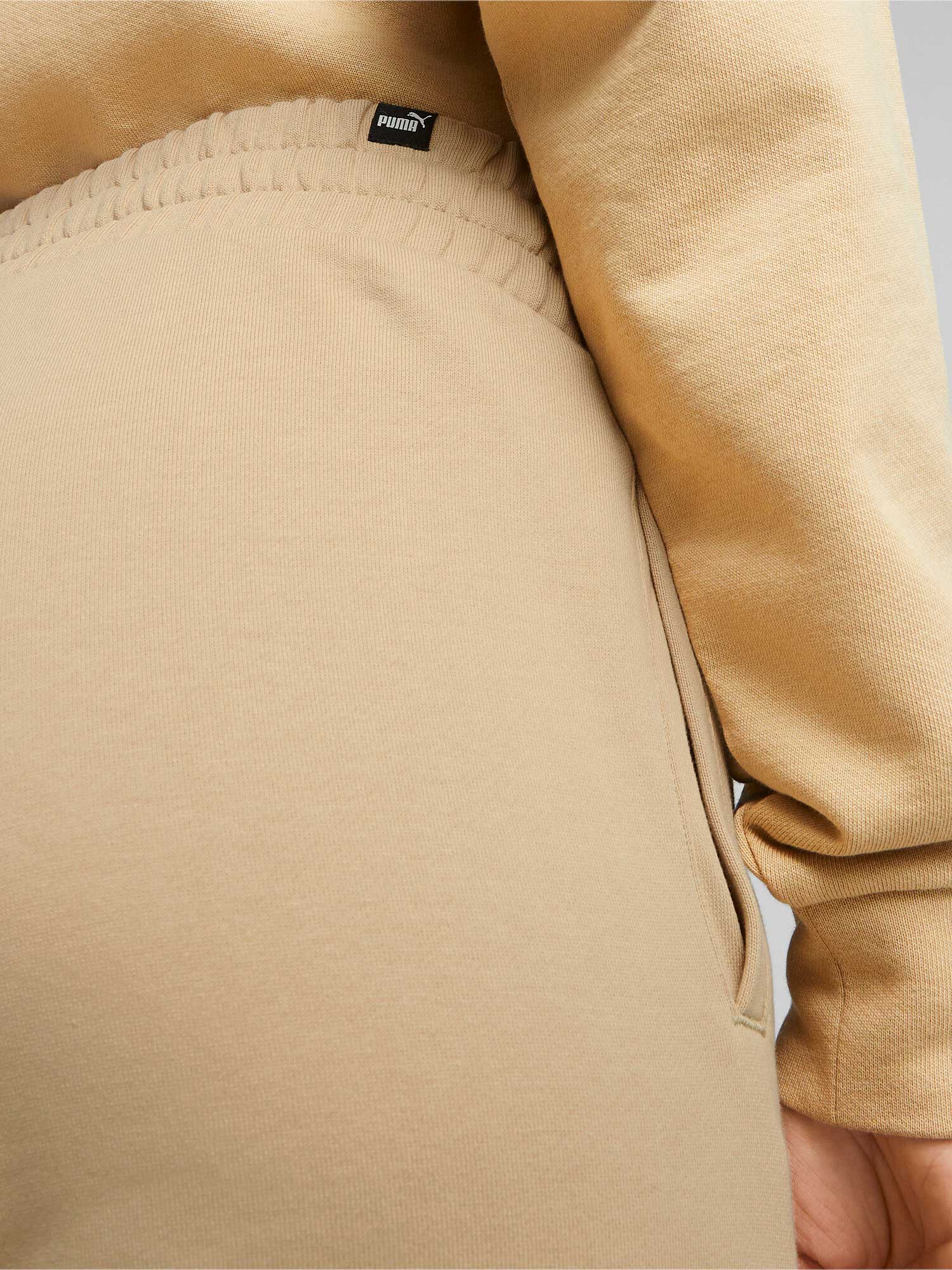 PUMA Спортно долнище BETTER ESSENTIALS Pants cl FL