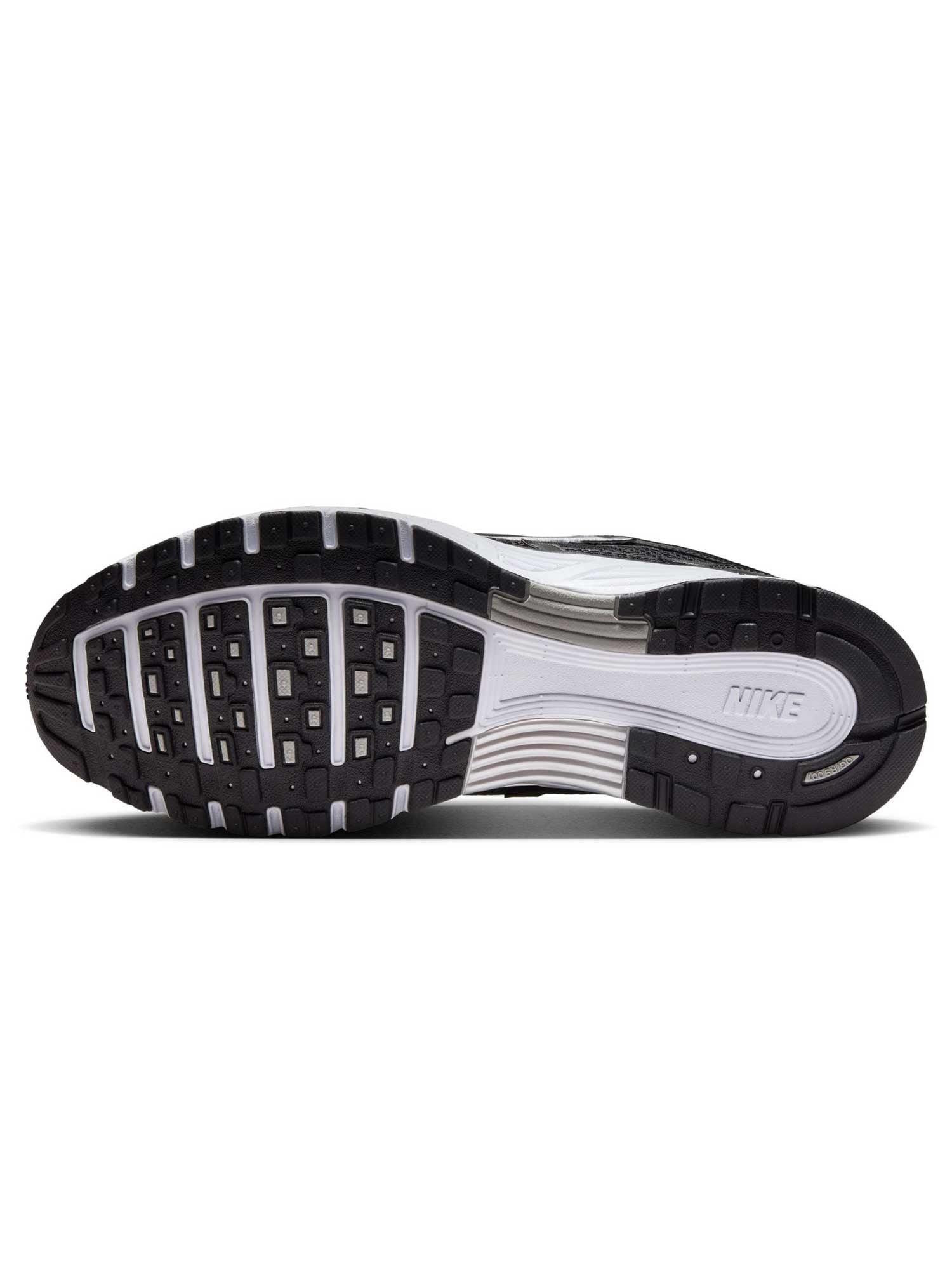 NIKE Обувки P-6000