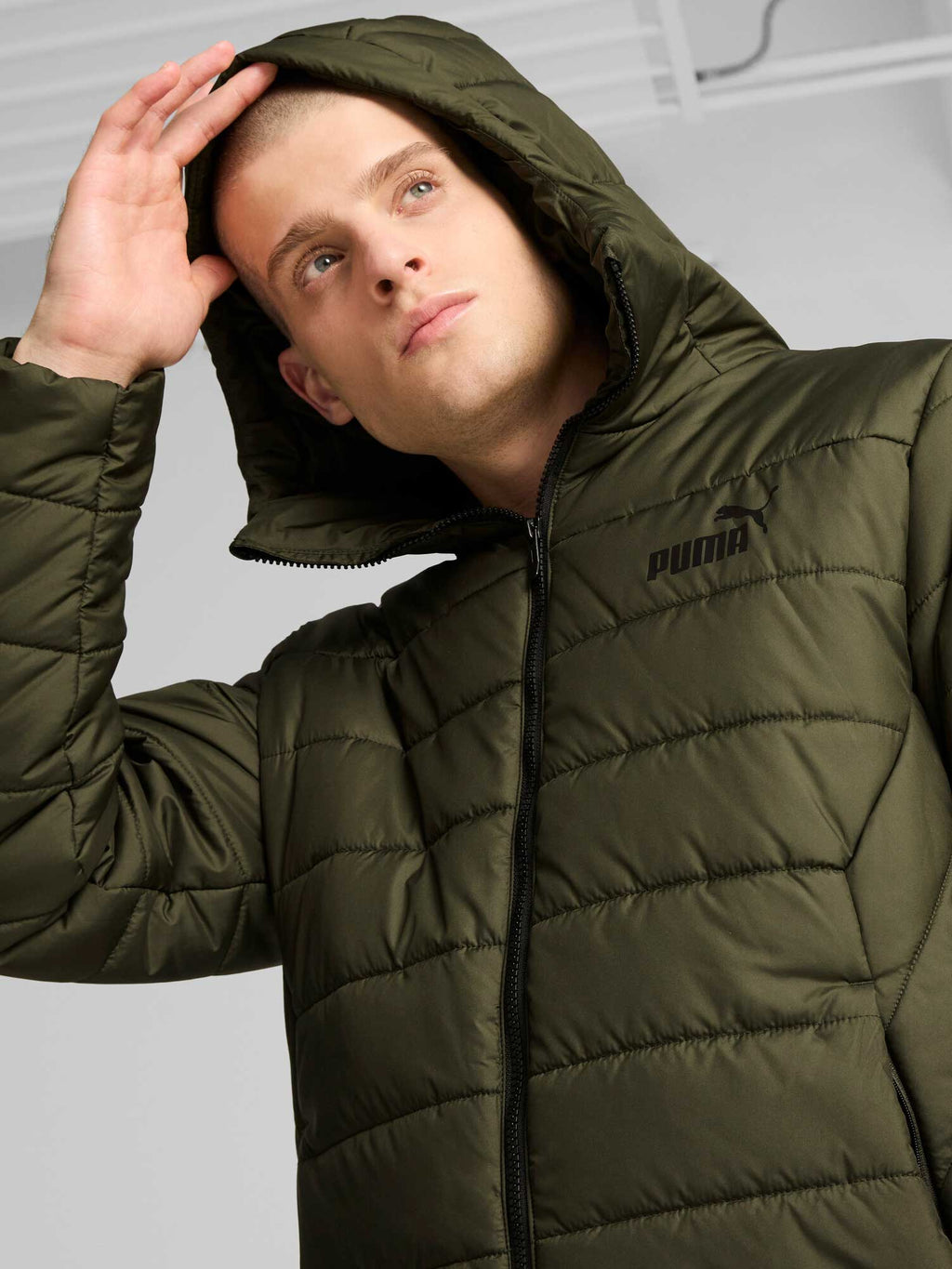 PUMA Яке ESS Hooded Padded