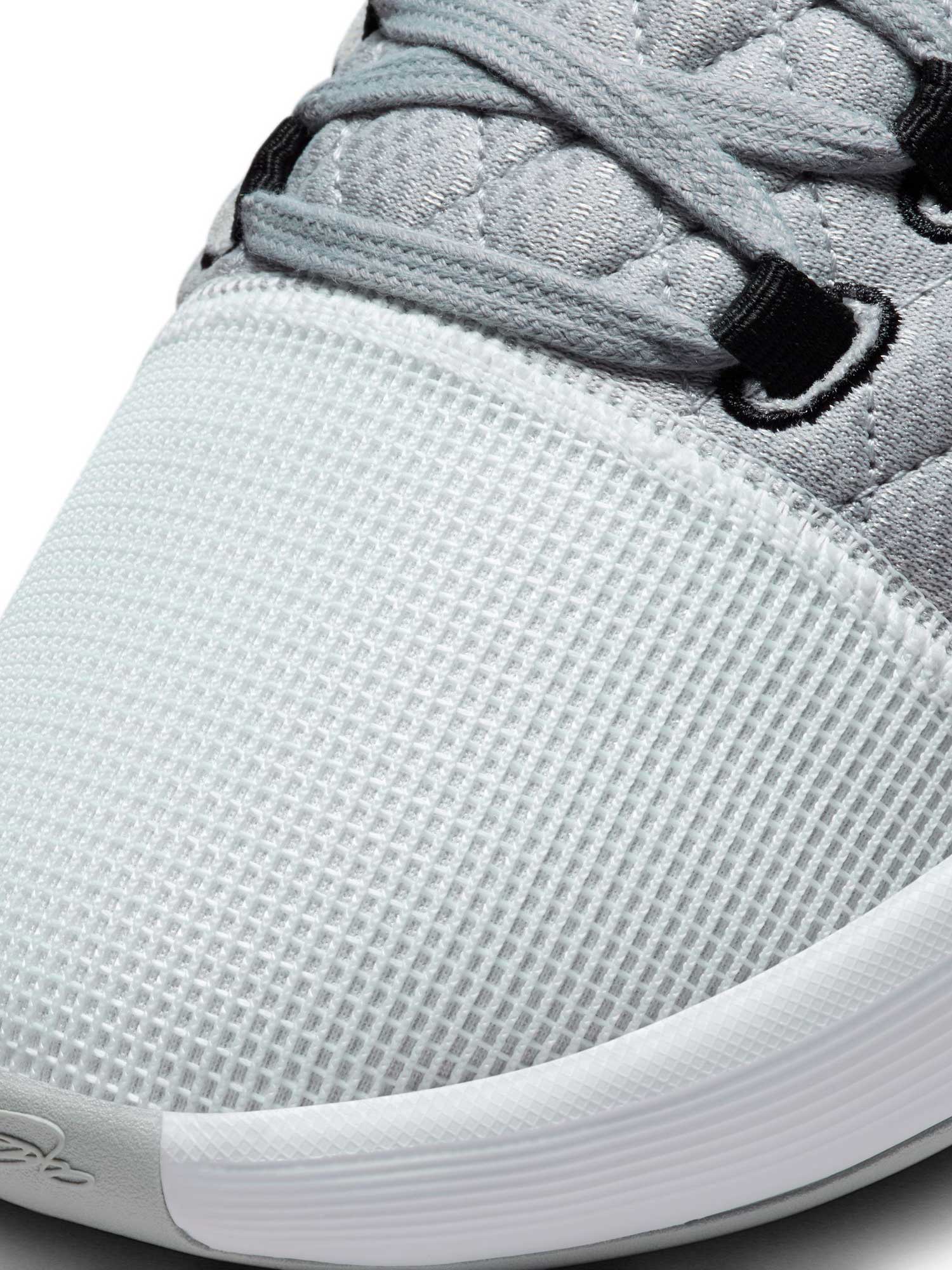 NIKE Обувки LEBRON WITNESS VIII