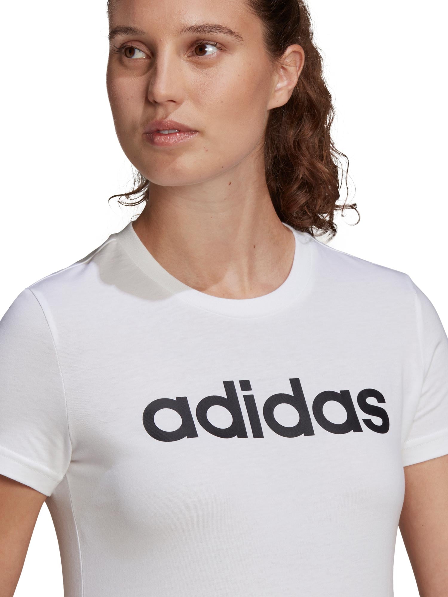 ADIDAS SPORTSWEAR Тениска LOUNGEWEAR Essentials Slim Logo