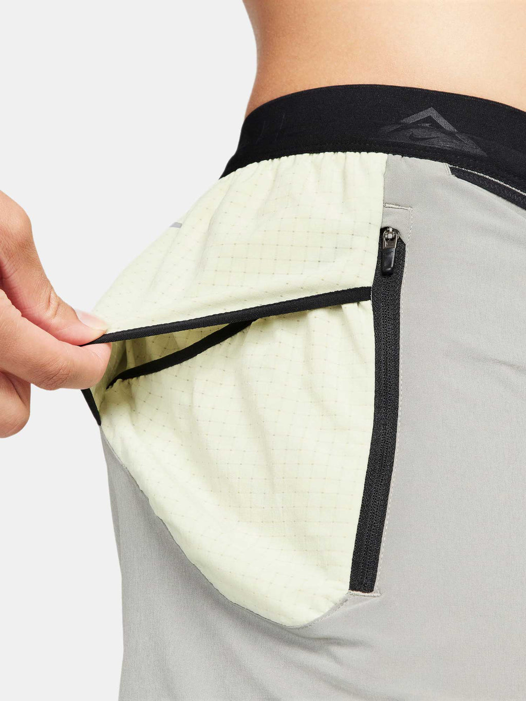 NIKE Къси панталони M NK DF SECONDSUNRISE 5BF SHRT