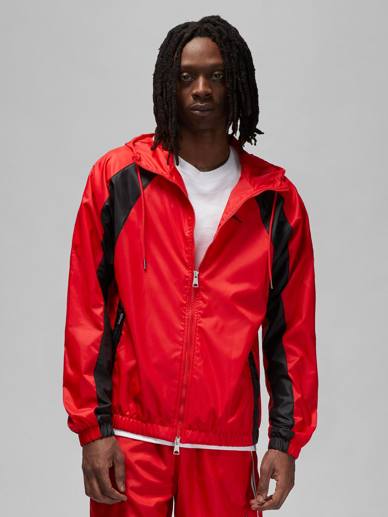 JORDAN Ветровка M J ESS WOVEN
