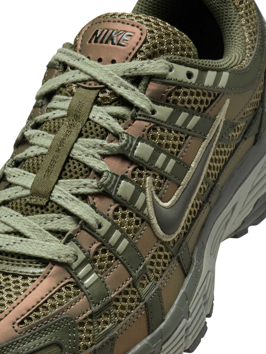 NIKE Обувки W P-6000 SE