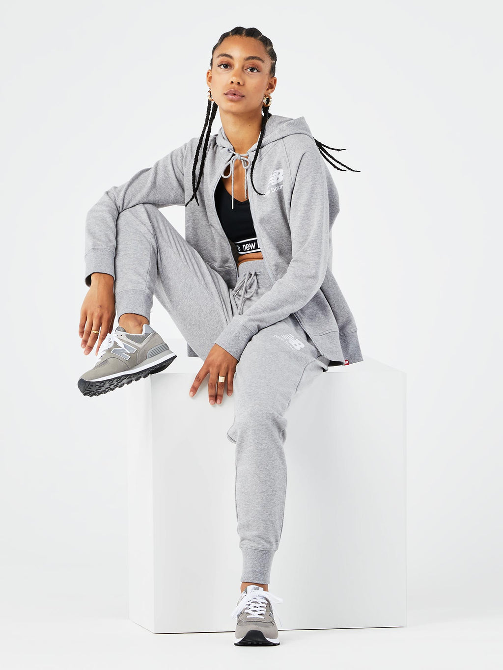 NEW BALANCE Спортно долнище ESSENTIALS FT