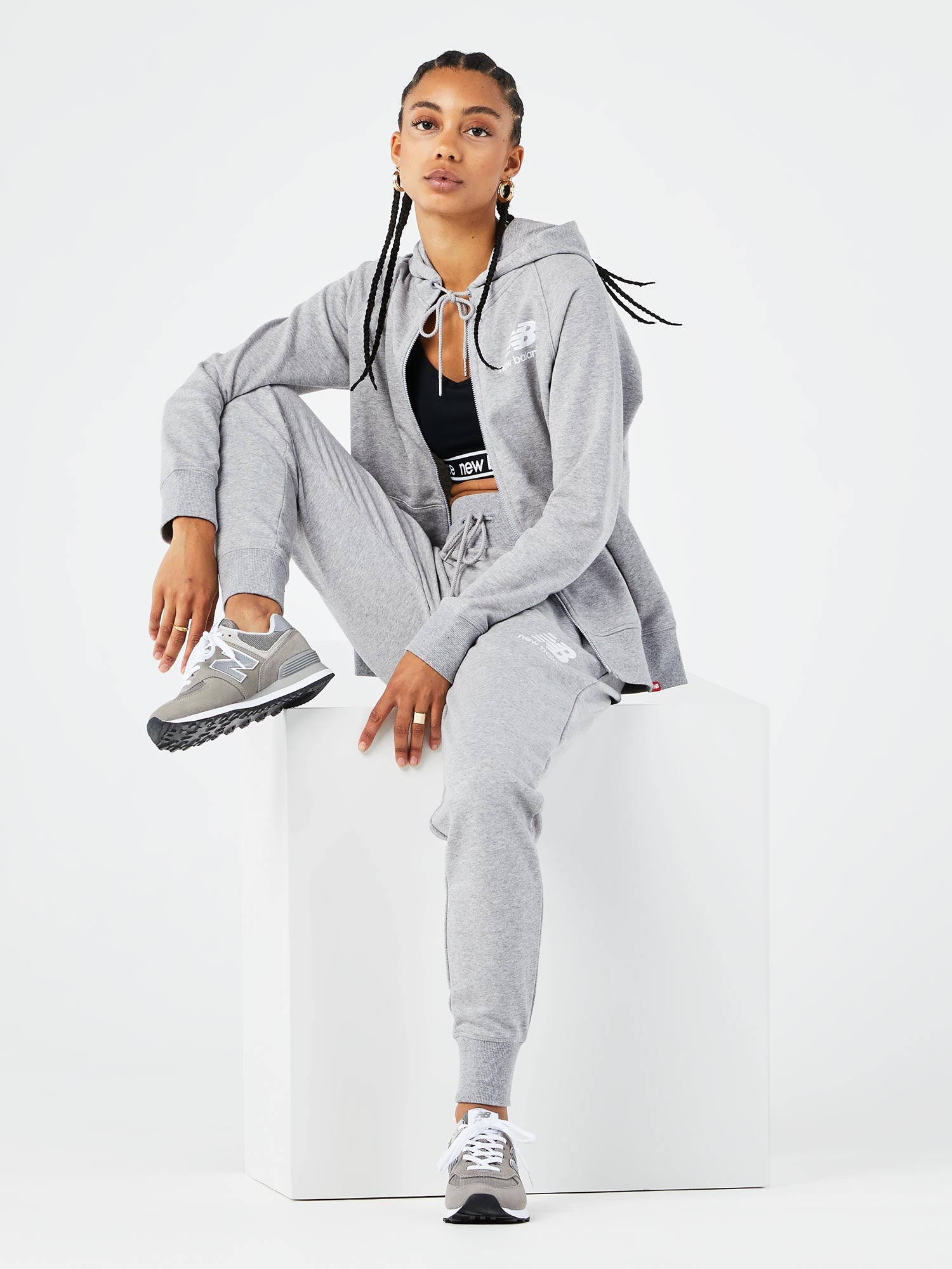 NEW BALANCE Спортно долнище ESSENTIALS FT