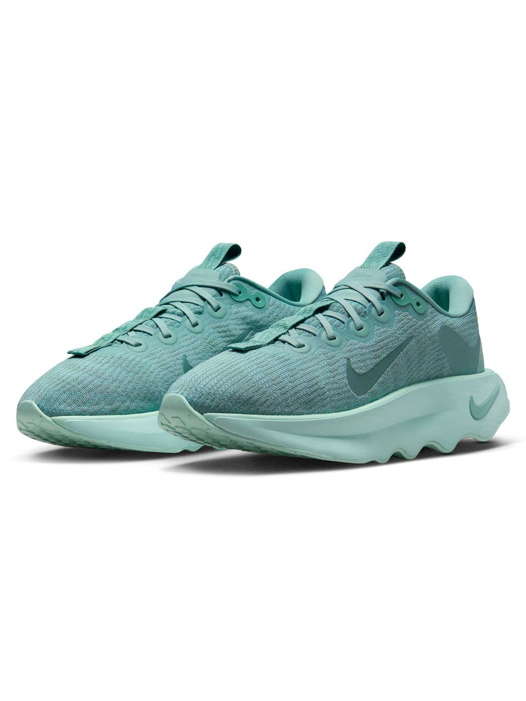 NIKE Обувки WMNS MOTIVA