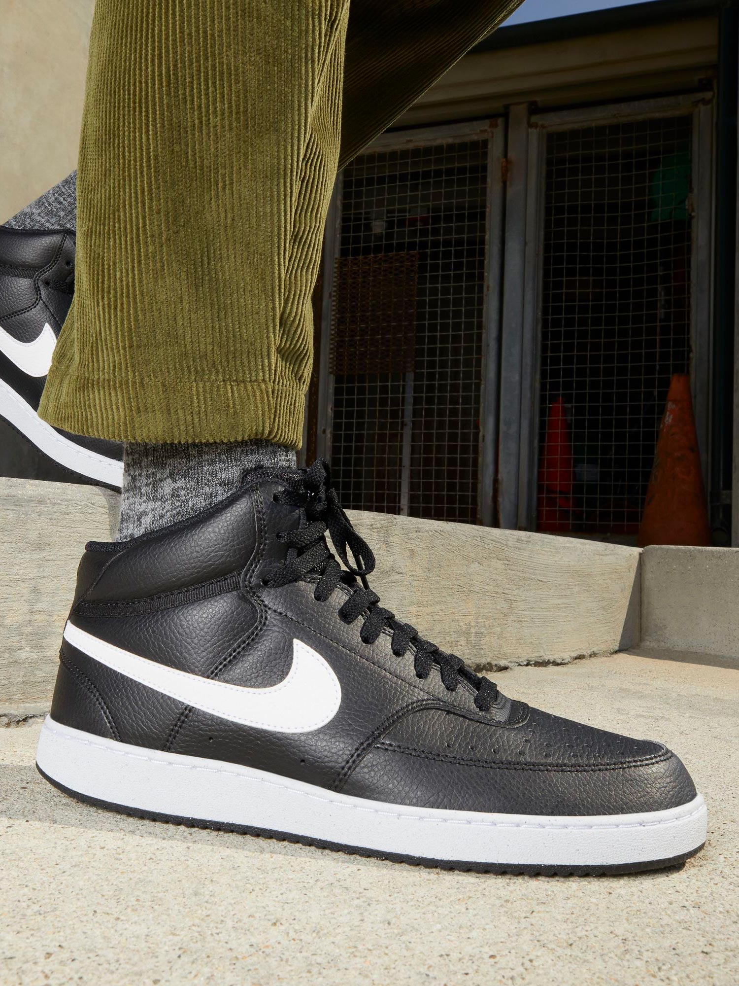 NIKE Обувки COURT VISION MID NN