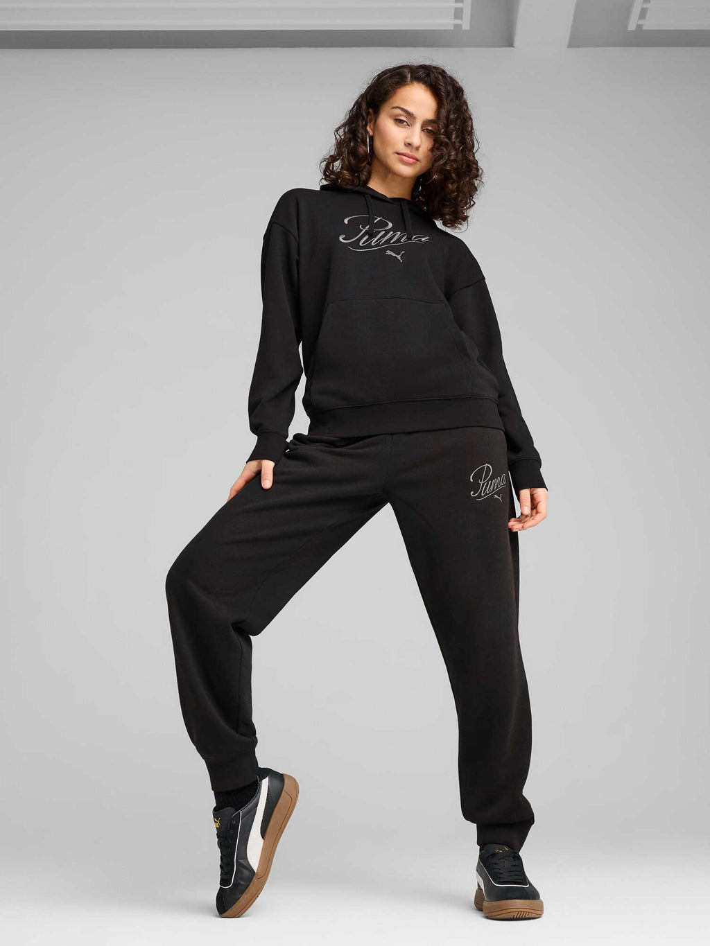 PUMA Суитшърт ESS SCRIPT Hoodie TR