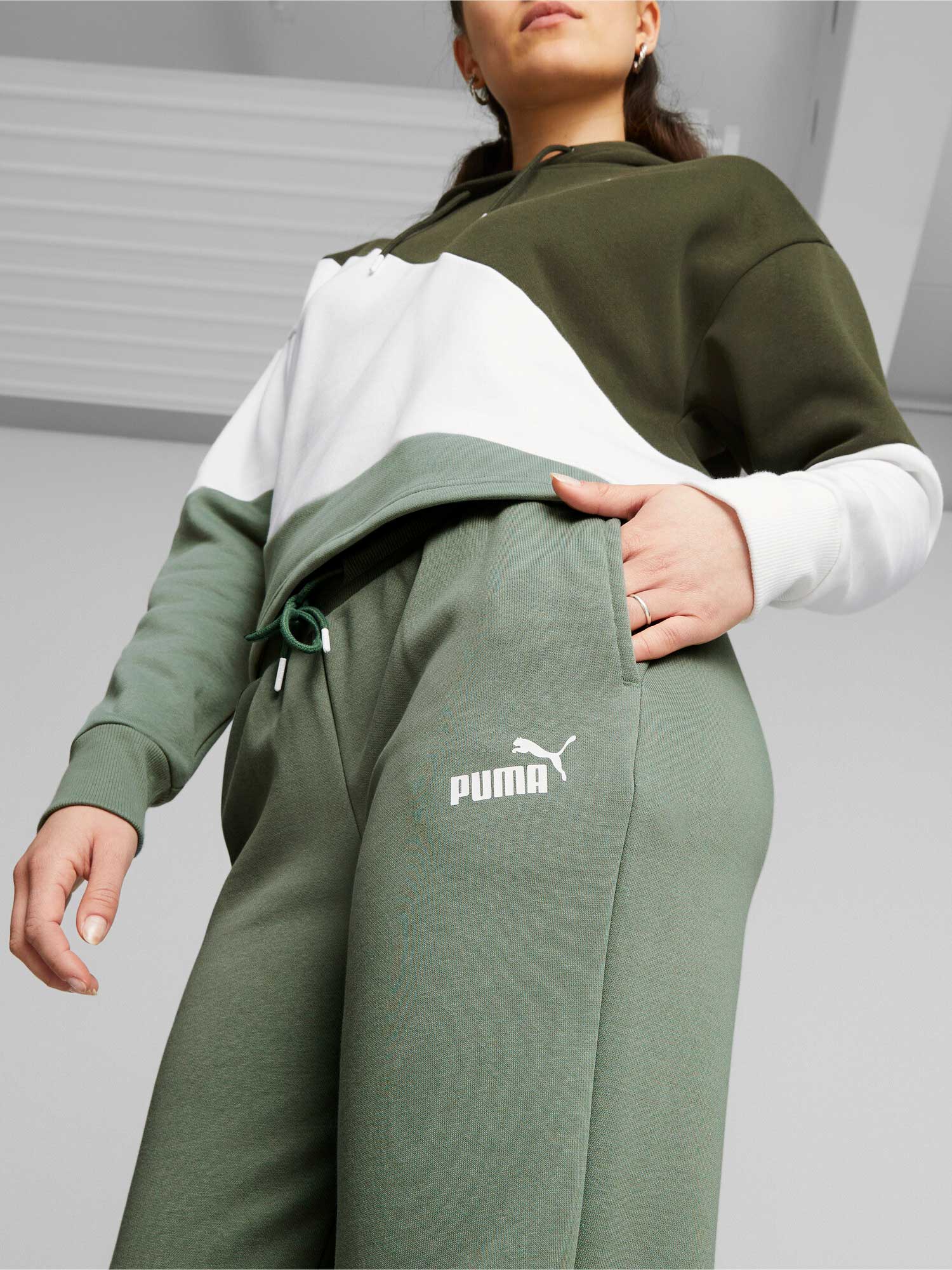 PUMA Спортно долнище POWER Cat Pants FL