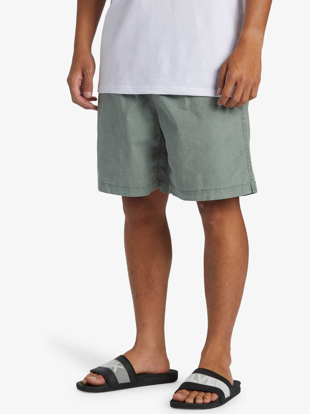 QUIKSILVER Къси панталони TAXER