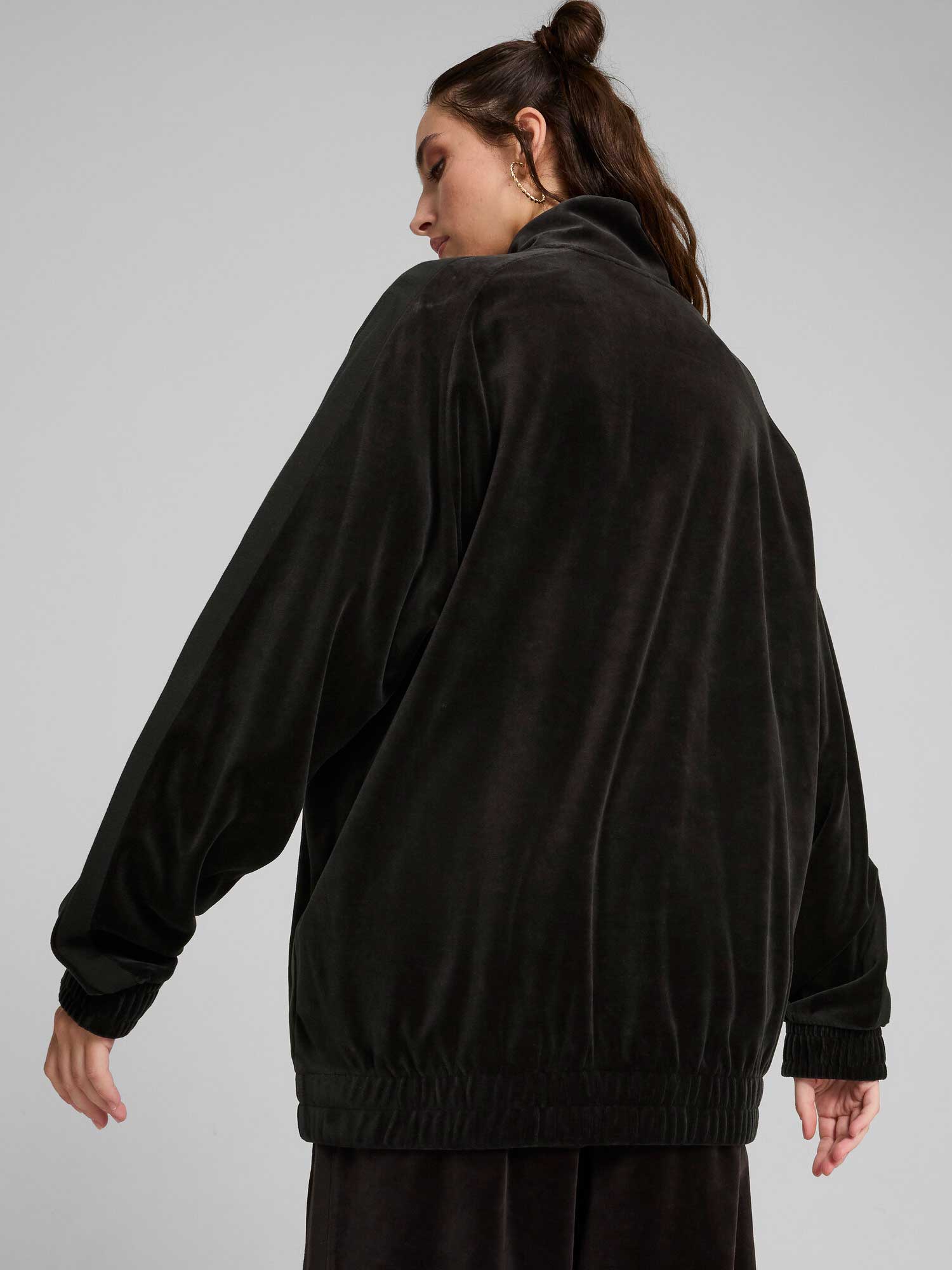 PUMA Спортно горнище T7 Oversized Velour Track Jacket