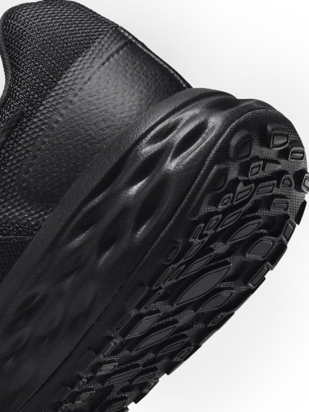 NIKE Обувки W REVOLUTION 6 NN
