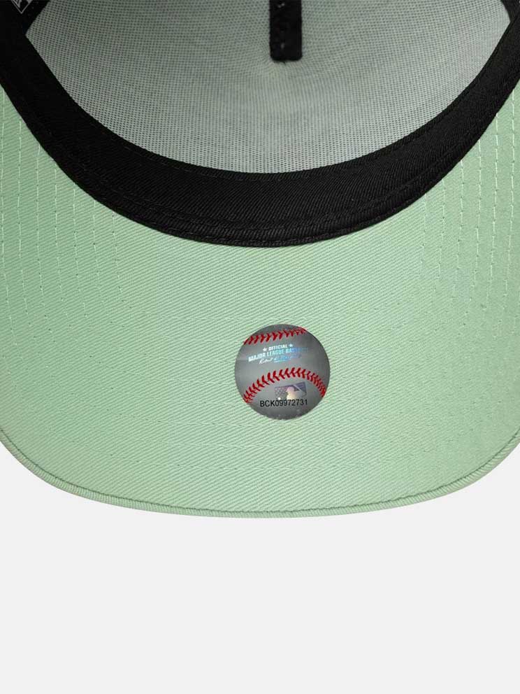 NEW ERA Шапка LEAGUE ESS TRUCKER NEYYAN PMG
