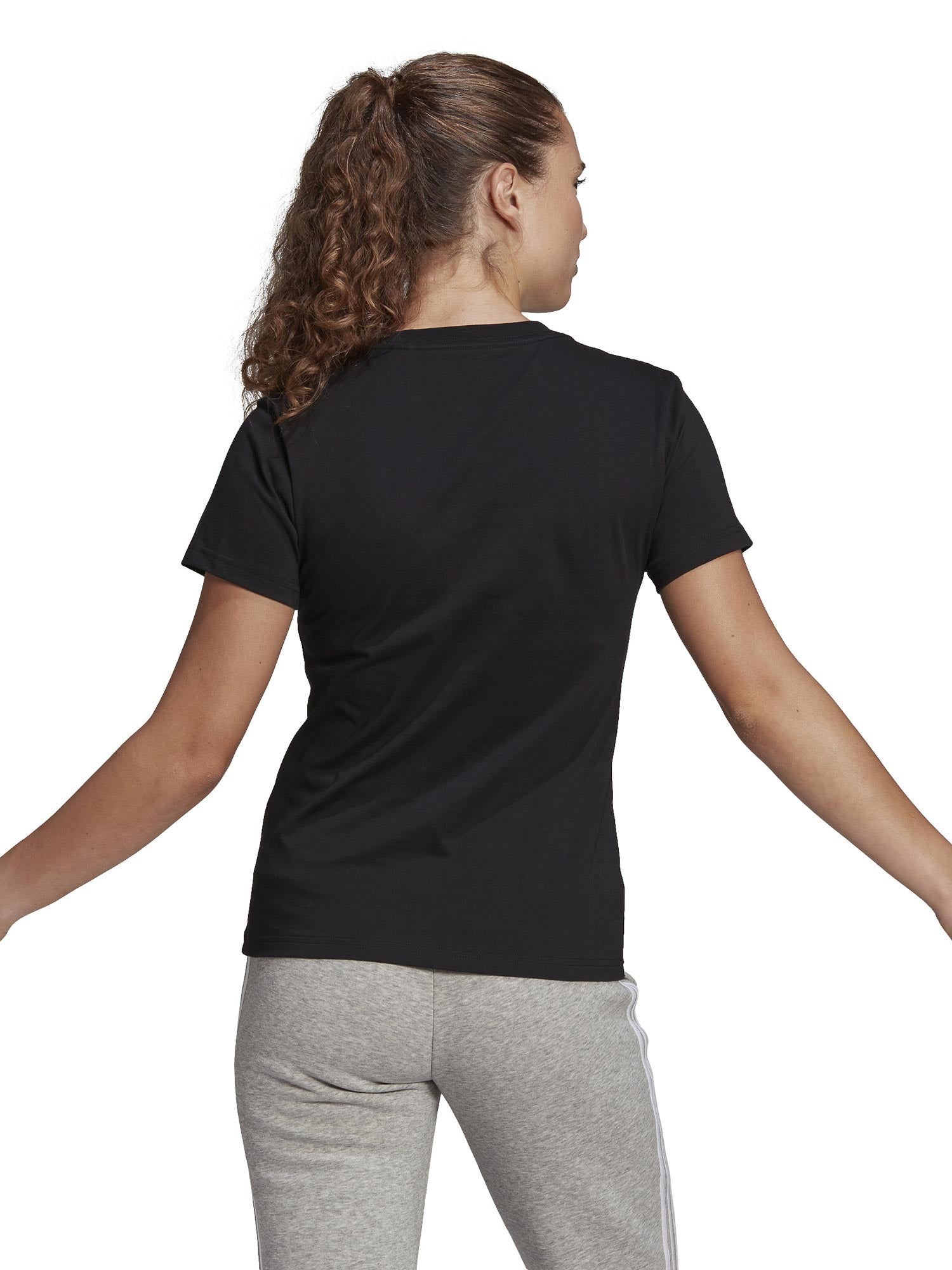 ADIDAS SPORTSWEAR Тениска LOUNGEWEAR Essentials Logo