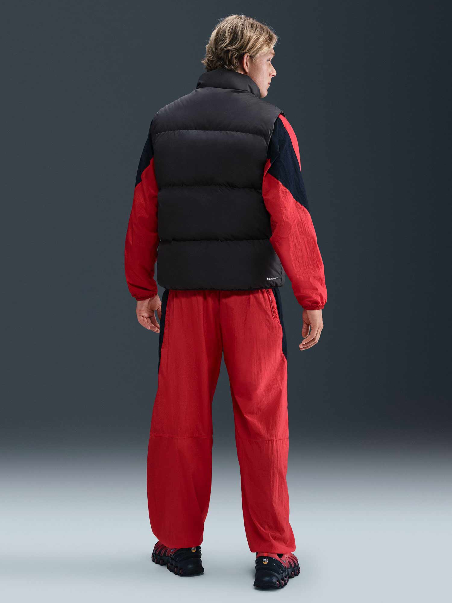 NIKE Елек M NK TF CLUB PUFFER VEST 650