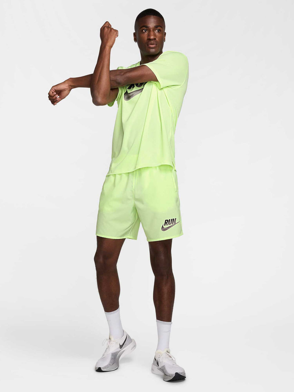 NIKE Къси панталони M NK RUN ENRGY CHLNGR 7UL SHRT