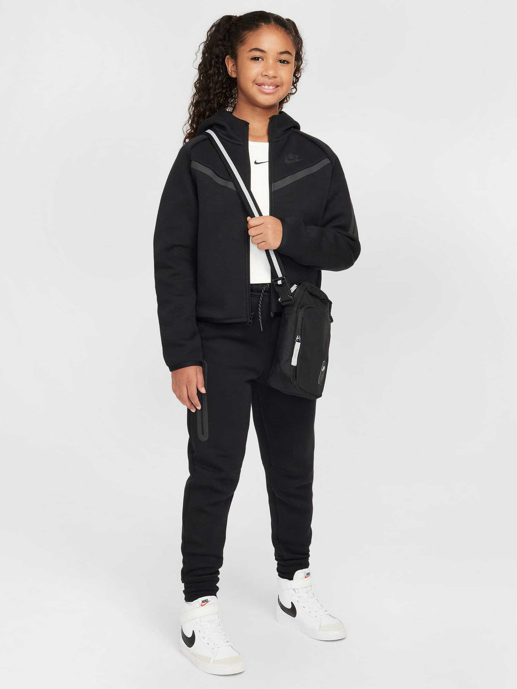 NIKE Суитшърт G NSW TCH FLC HD FZ LS - PD