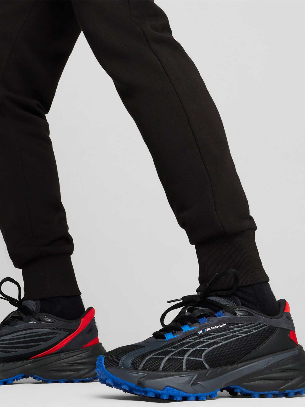 PUMA Спортно долнище BMW MMS ESS PANTS FT