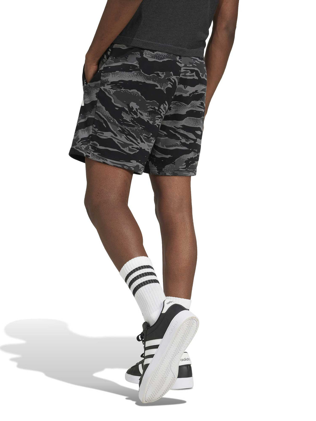 ADIDAS SPORTSWEAR Къси панталони Seasonal Essentials Camo Shorts