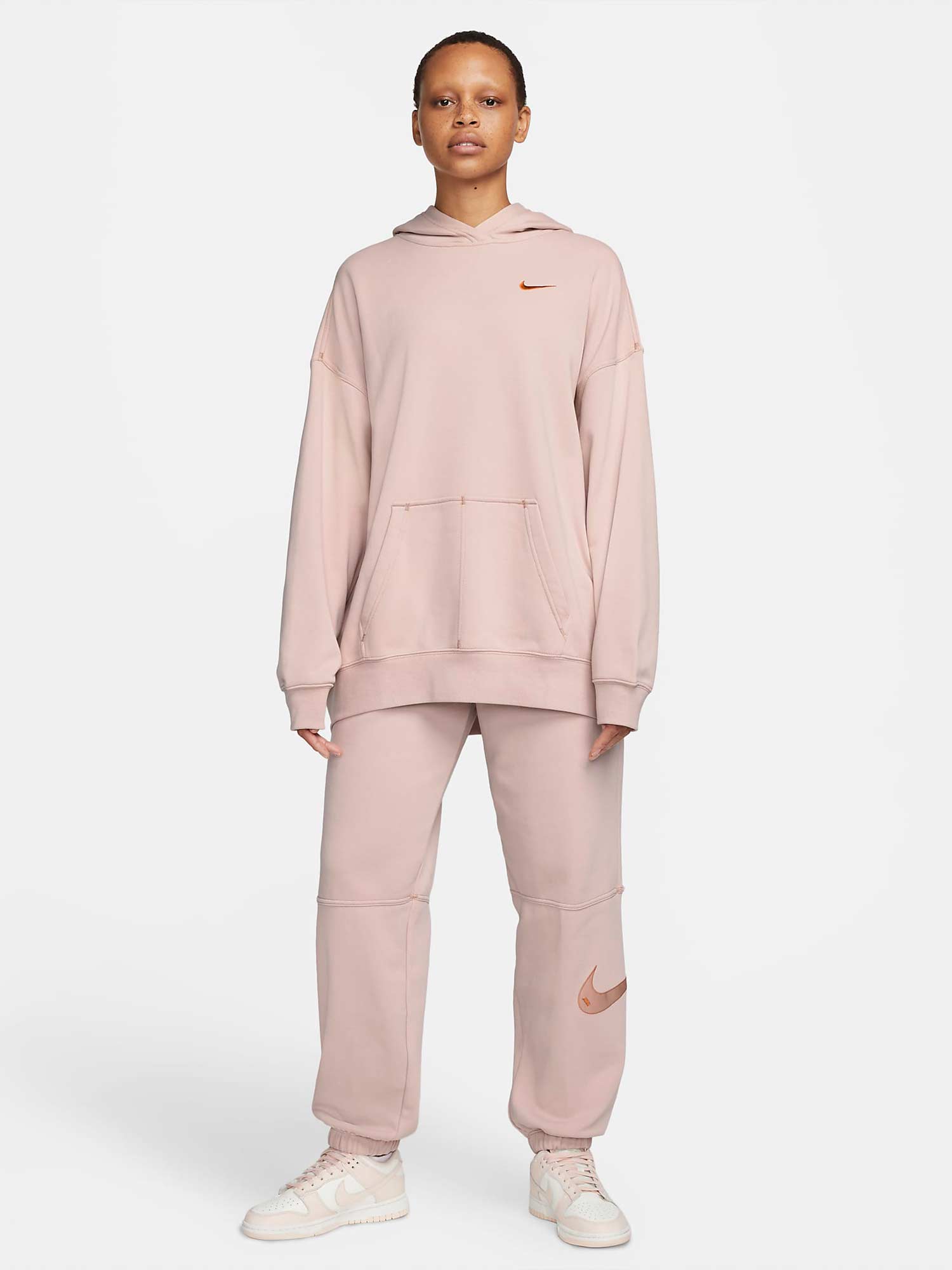 NIKE Спортно долнище W SWSH FLC HR
