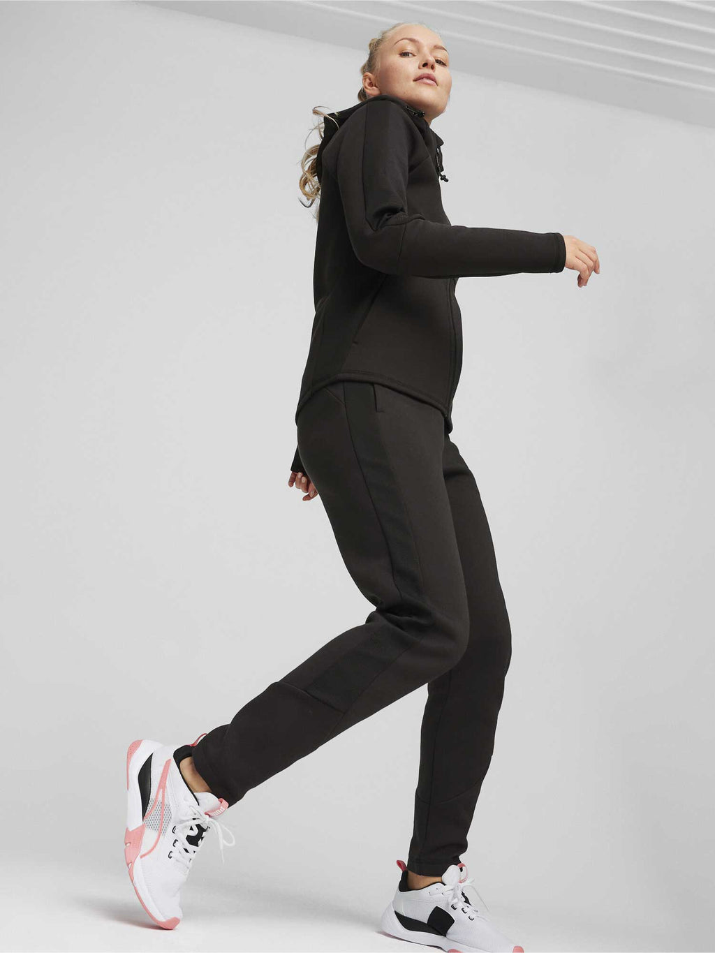 PUMA Суитшърт EVOSTRIPE FZ Hoodie
