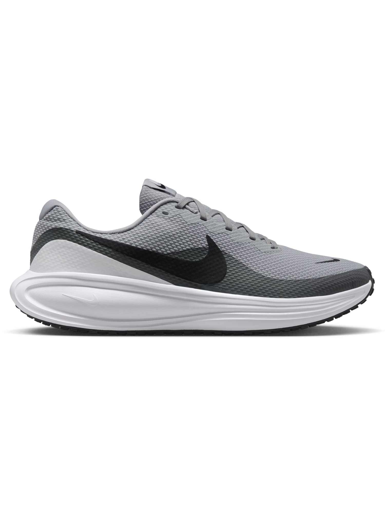 NIKE Обувки REVOLUTION 8