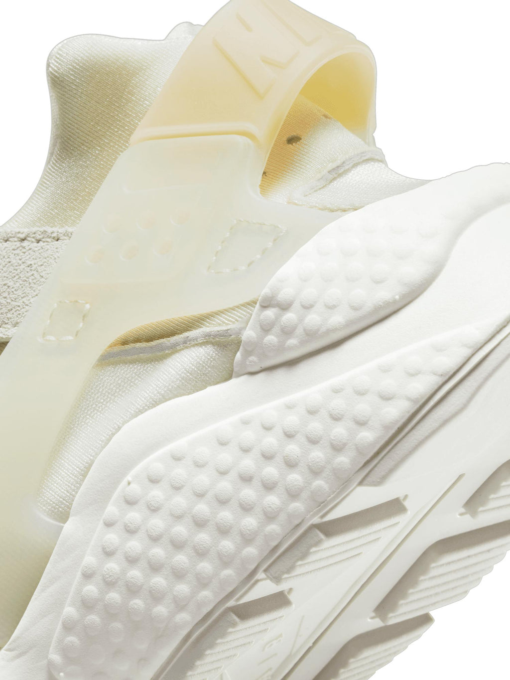 NIKE Обувки WMNS AIR HUARACHE