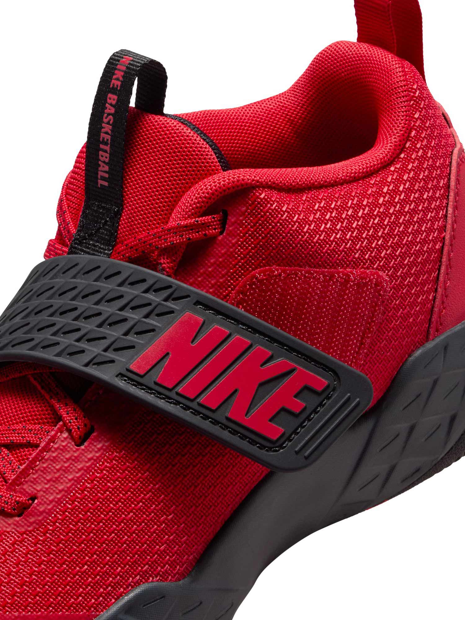 NIKE Обувки TEAM HUSTLE D 12 (GS)