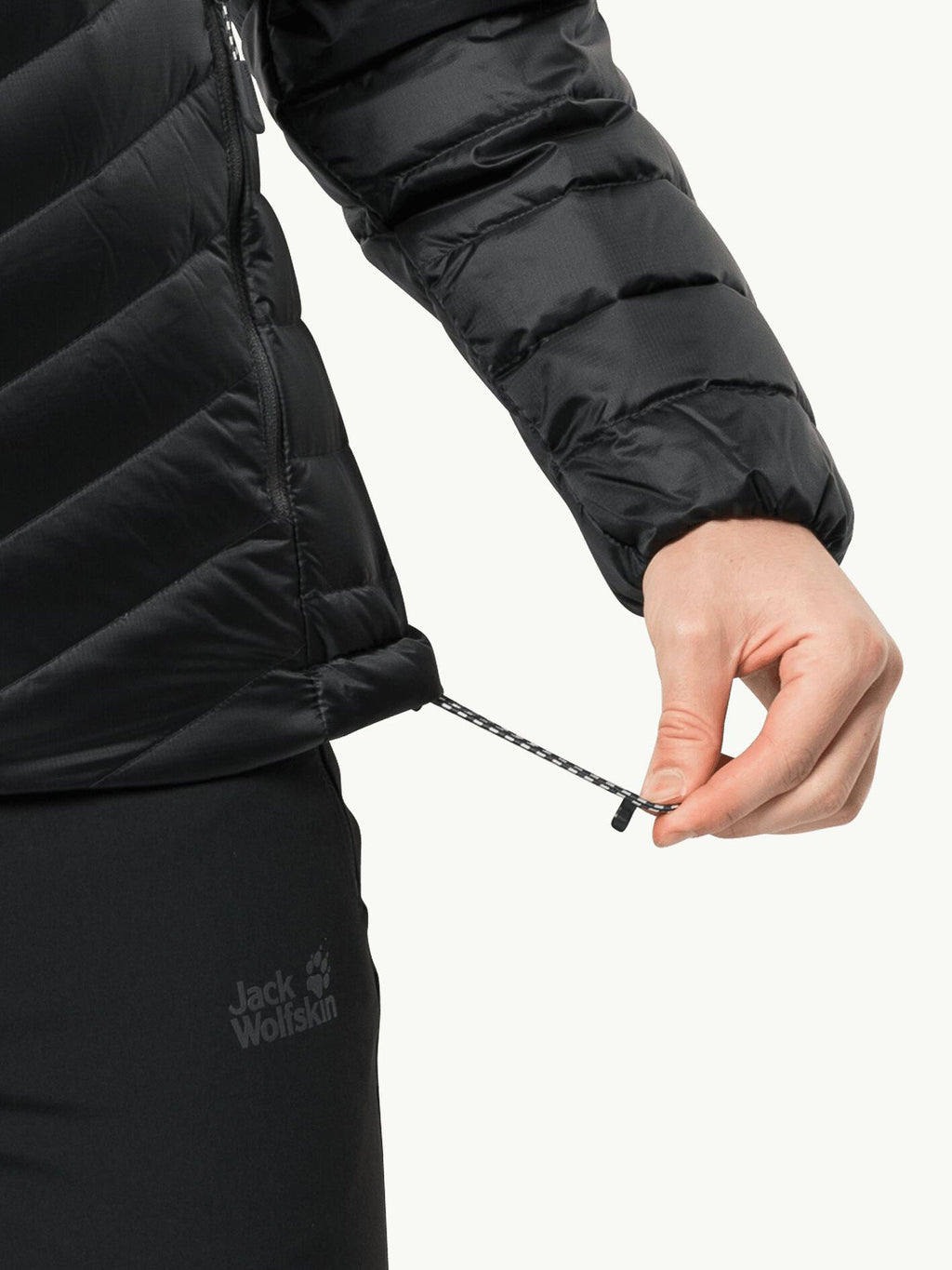 JACK WOLFSKIN Яке PASSAMANI DOWN HOODY M