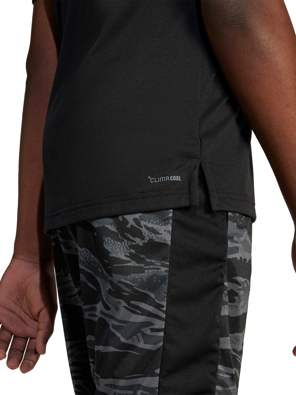 ADIDAS SPORTSWEAR Тениска Training Essentials Camo-Print T-Shirt