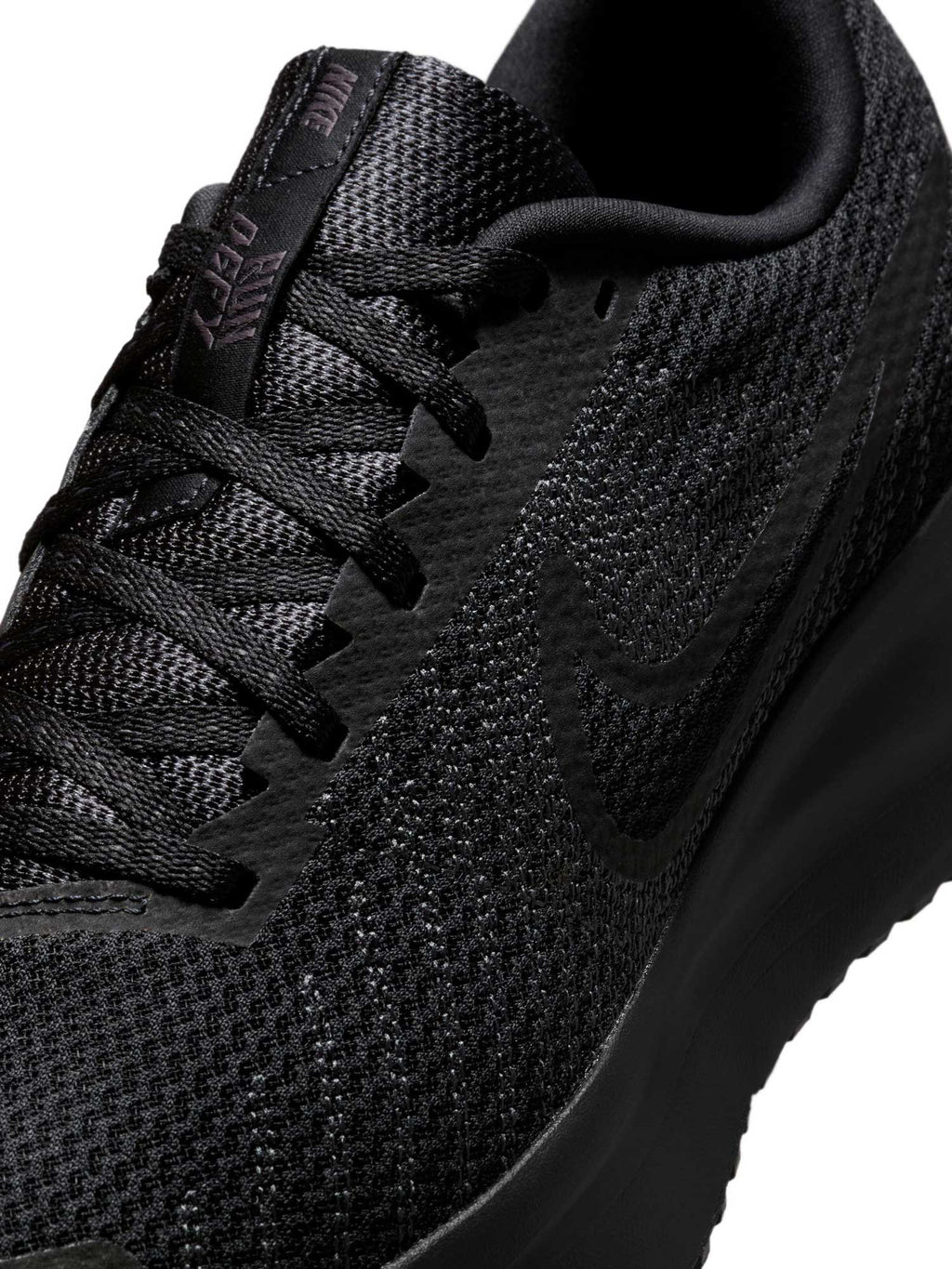 NIKE Обувки RUN DEFY