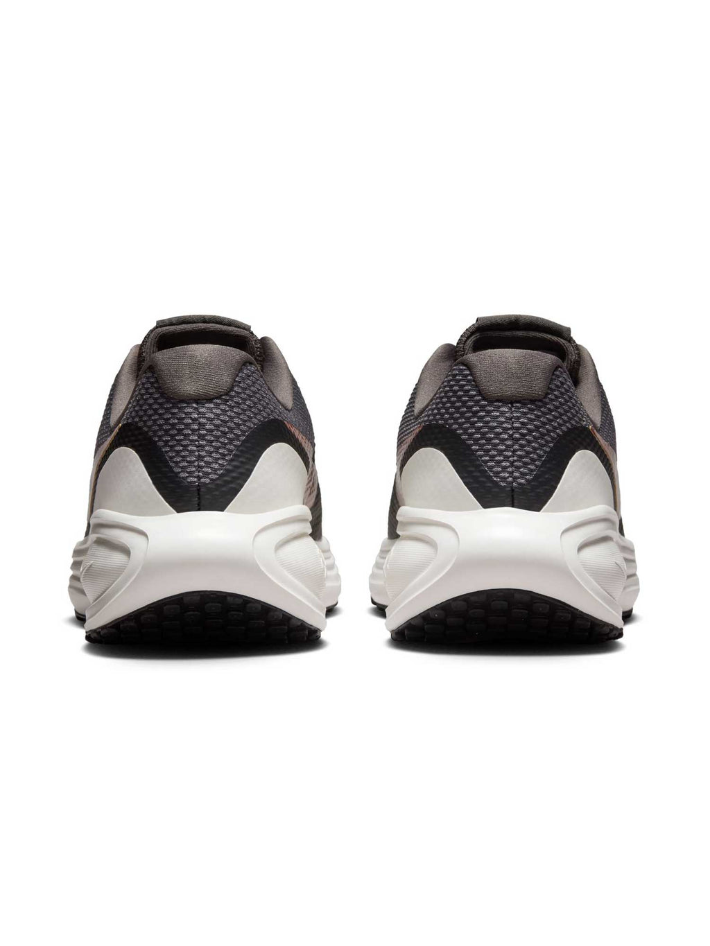 NIKE Обувки W REVOLUTION 8
