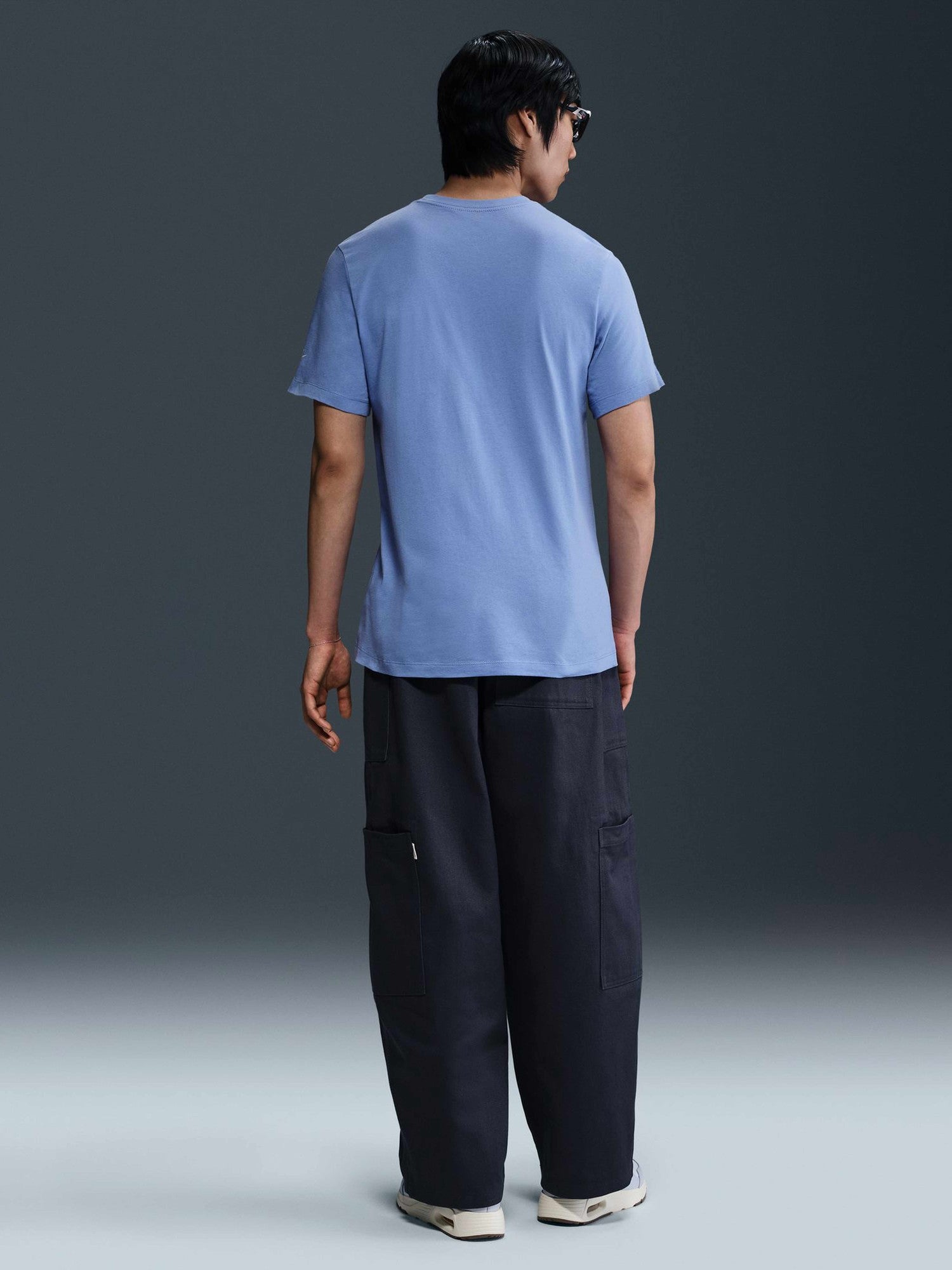 NIKE Тениска M NSW TEE 6MO FTRA SP25