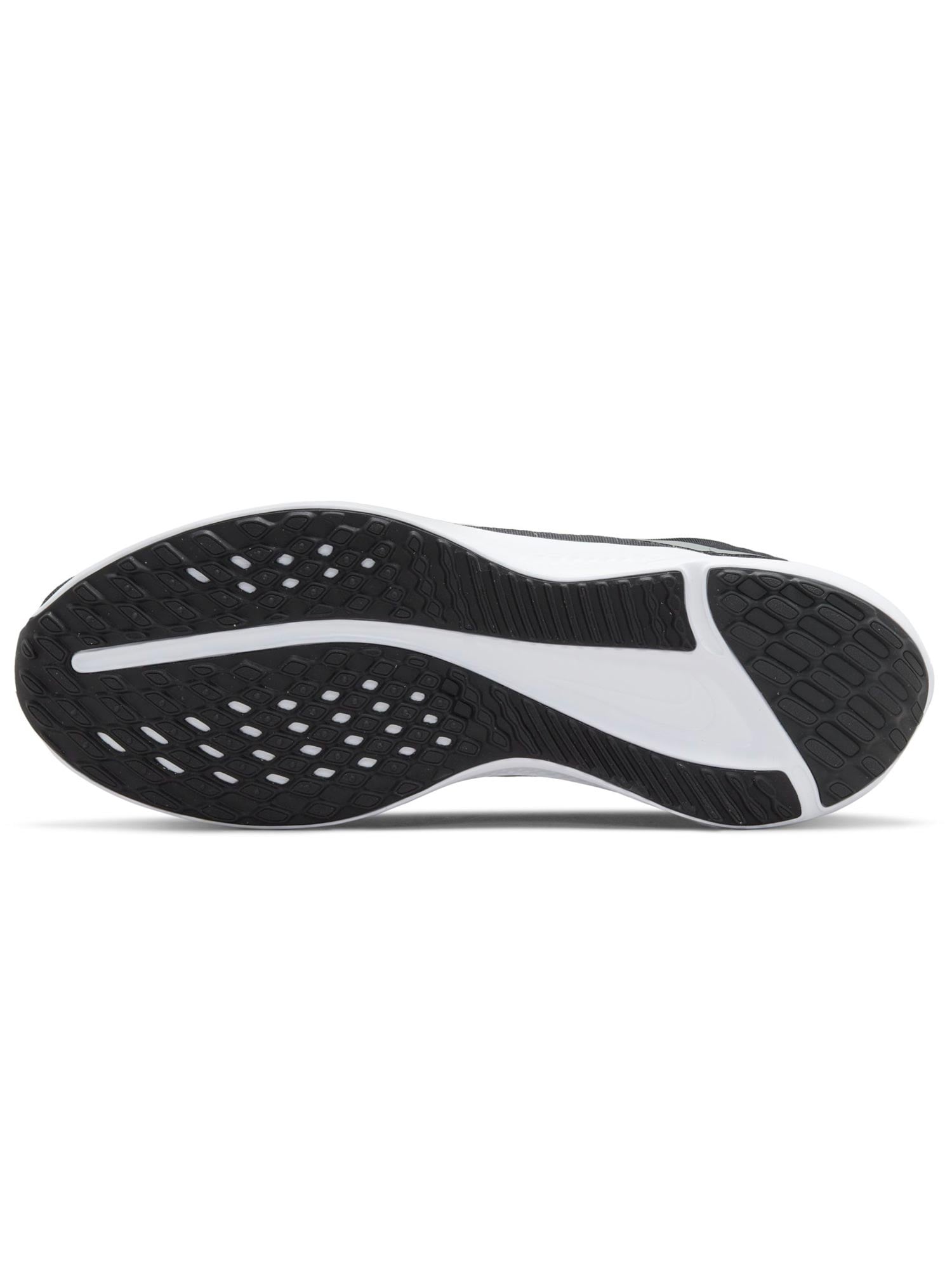 NIKE Обувки QUEST 5