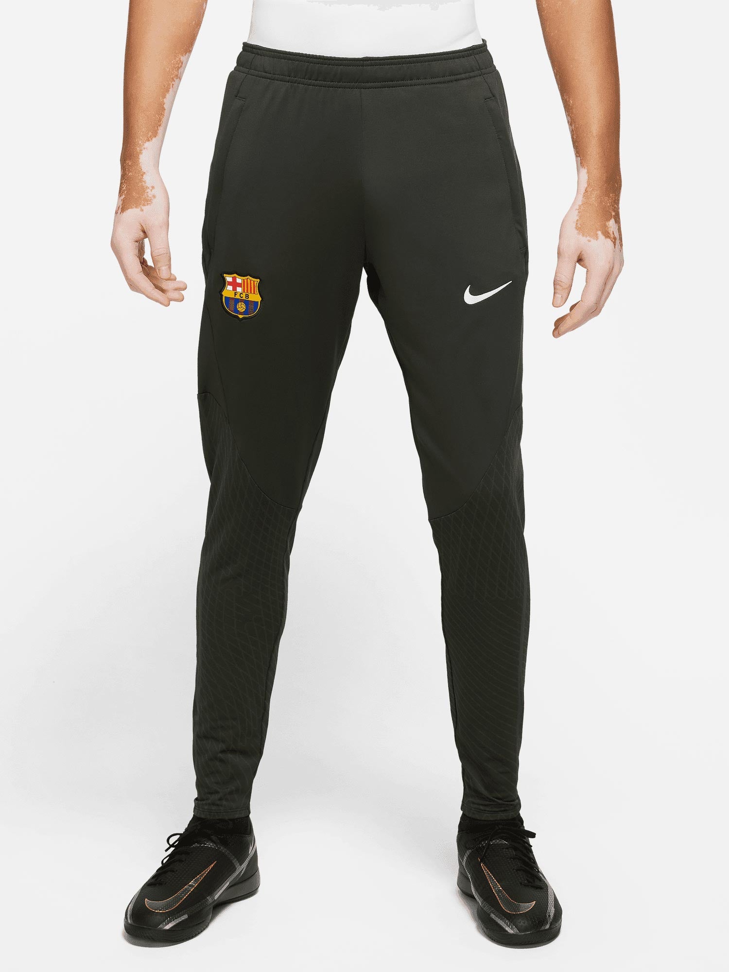 NIKE Спортно долнище FCB M NK DF STRK KP