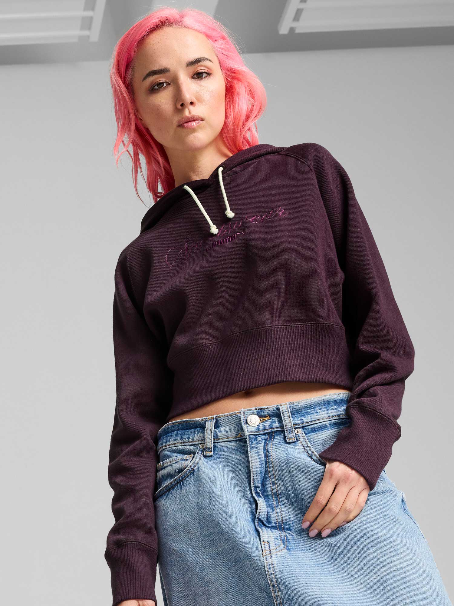 PUMA Суитшърт CLASSICS+ Relaxed Cropped Hoodie