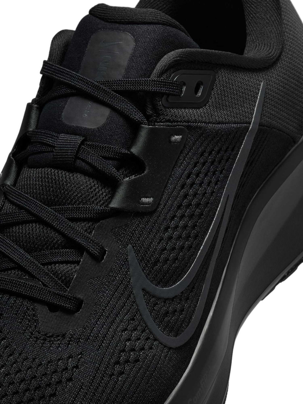 NIKE Обувки QUEST 6