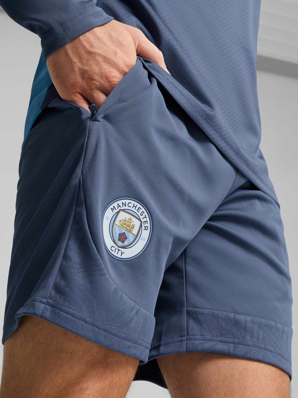 PUMA Къси панталони MCFC Training Shorts